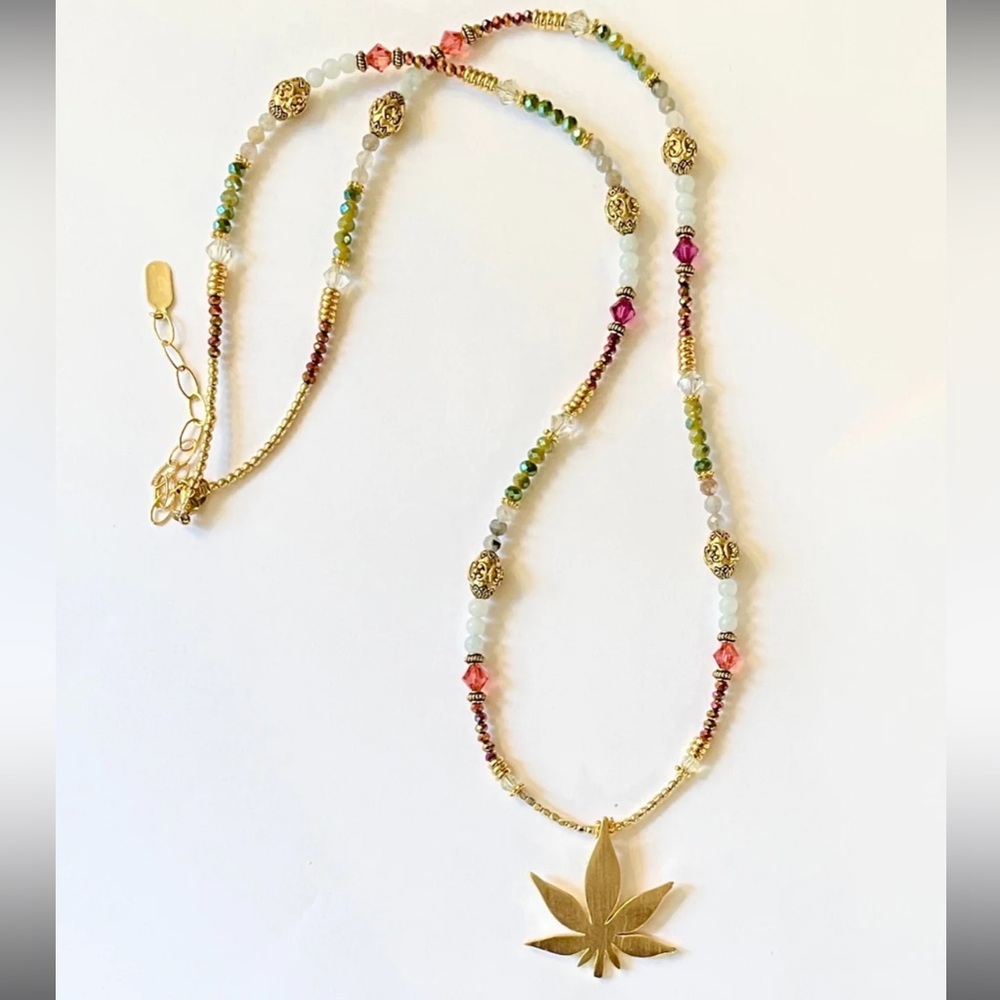 JILL JACOBSON MULTI BEAD PENDANT